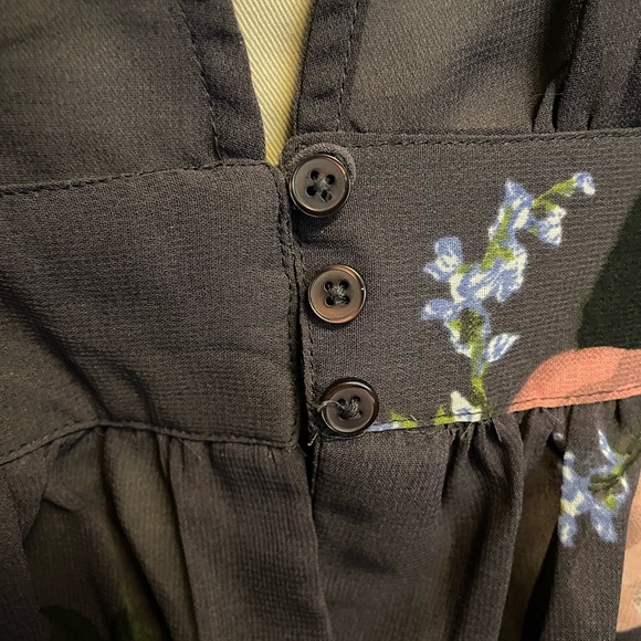 Sheer Floral Short Sleeve Duster - Picture 5 of 7